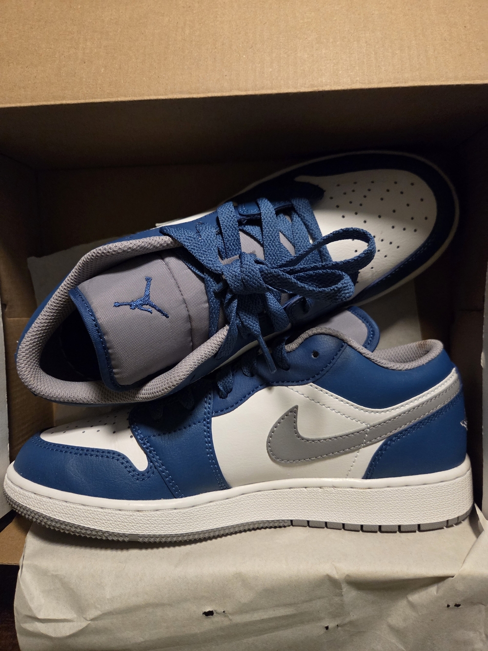 FNike Air Jordan Low Top Sneakers - Blue/White/Grey